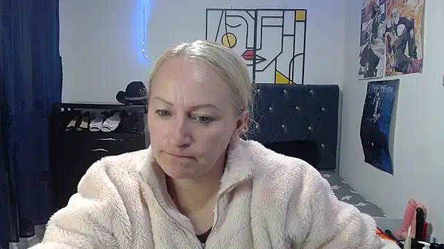 Snapshot of emperabigbootybigass chatting on April 2026 12:23:01 PM emperabigbootybigass online show from April 2026 12:23:01 PM