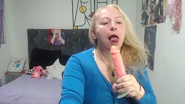 Snapshot of emperabigbootybigass chatting on July 2026 12:23:01 PM emperabigbootybigass online show from July 2026 12:23:01 PM