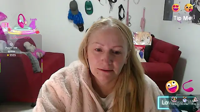 Snapshot of emperabigbootybigass chatting on November 2025 12:26:01 PM emperabigbootybigass online show from November 2025 12:26:01 PM