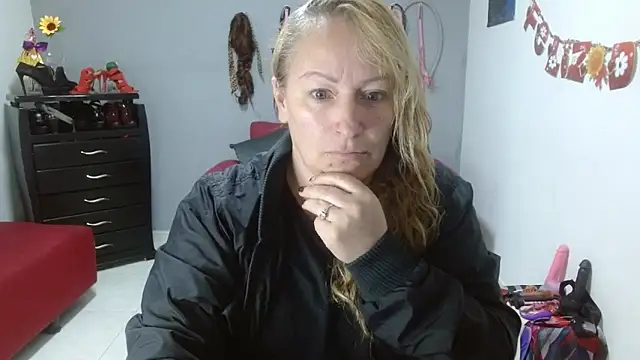 Snapshot of emperabigbootybigass chatting on March 2025 12:15:02 PM emperabigbootybigass online show from March 2025 12:15:02 PM