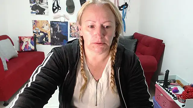 Snapshot of emperabigbootybigass chatting on October 2025 12:15:02 PM emperabigbootybigass online show from October 2025 12:15:02 PM