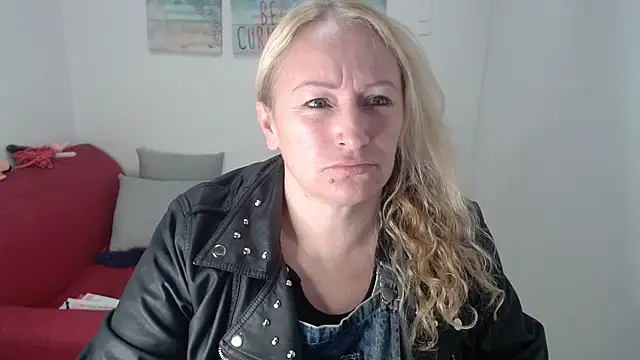 Snapshot of emperabigbootybigass chatting on April 2026 01:03:01 PM emperabigbootybigass online show from April 2026 01:03:01 PM
