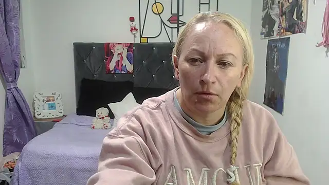 Snapshot of emperabigbootybigass chatting on May 2026 12:22:02 PM emperabigbootybigass online show from May 2026 12:22:02 PM