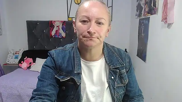 Snapshot of emperabigbootybigass chatting on June 2026 12:22:01 PM emperabigbootybigass online show from June 2026 12:22:01 PM