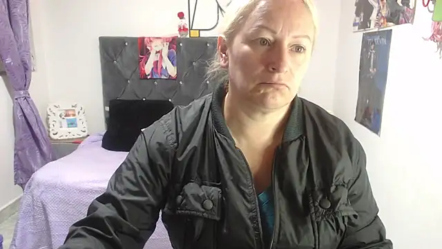Snapshot of emperabigbootybigass chatting on June 2026 12:17:02 PM emperabigbootybigass online show from June 2026 12:17:02 PM