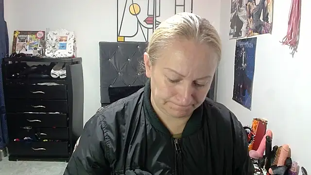 Snapshot of emperabigbootybigass chatting on May 2026 12:31:01 PM emperabigbootybigass online show from May 2026 12:31:01 PM