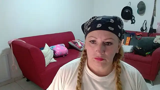 Snapshot of emperabigbootybigass chatting on February 2026 12:22:02 AM emperabigbootybigass online show from February 2026 12:22:02 AM