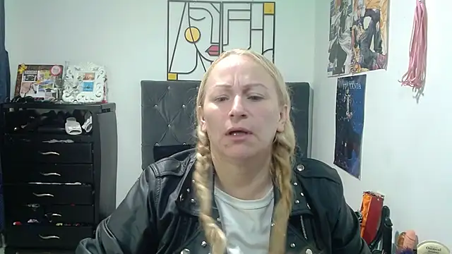 Snapshot of emperabigbootybigass chatting on May 2026 12:30:01 PM emperabigbootybigass online show from May 2026 12:30:01 PM