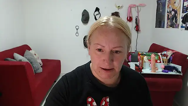 Snapshot of emperabigbootybigass chatting on December 2025 12:20:02 PM emperabigbootybigass online show from December 2025 12:20:02 PM