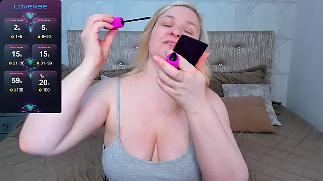 AnnaXCherri online show from March 2025 02:52:01 AM