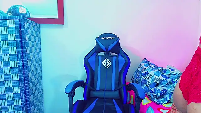 Snapshot of aidaathh chatting on October 2025 03:22:02 PM aidaathh online show from October 2025 03:22:02 PM