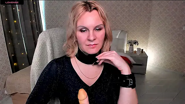 Louisa Bay online show from January 2025 11:01:01 AM