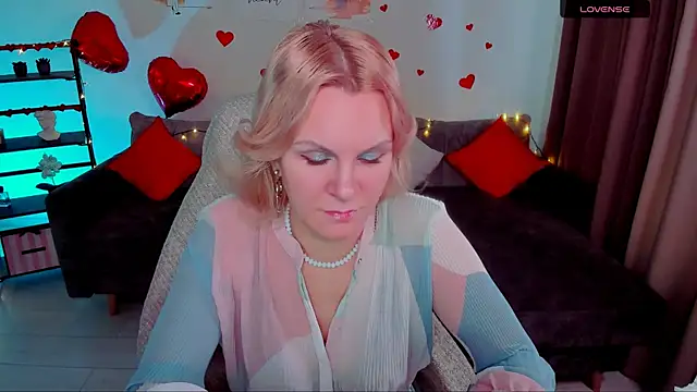 Louisa Bay online show from February 2025 08:15:02 AM