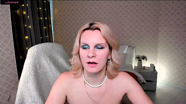 Louisa Bay online show from January 2025 12:24:01 PM