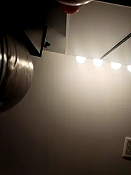 Snapshot of DevinToore chatting on November 2025 06:46:02 AM DevinToore online show from November 2025 06:46:02 AM