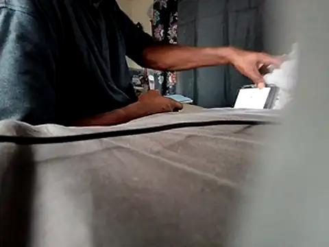 DevinToore online show from December 2025 11:16:02 PM