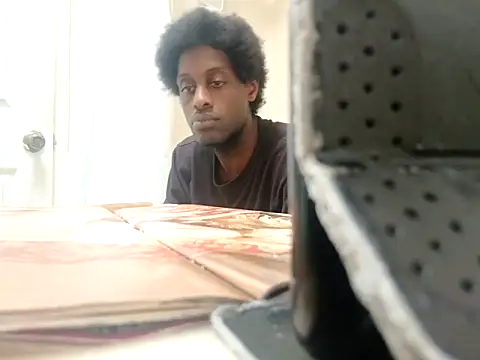 Snapshot of DevinToore chatting on November 2025 08:53:02 PM DevinToore online show from November 2025 08:53:02 PM