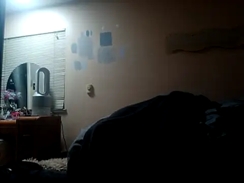 Snapshot of DevinToore chatting on December 2025 11:44:02 AM DevinToore online show from December 2025 11:44:02 AM