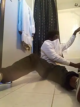 DevinToore online show from April 2026 11:29:02 PM