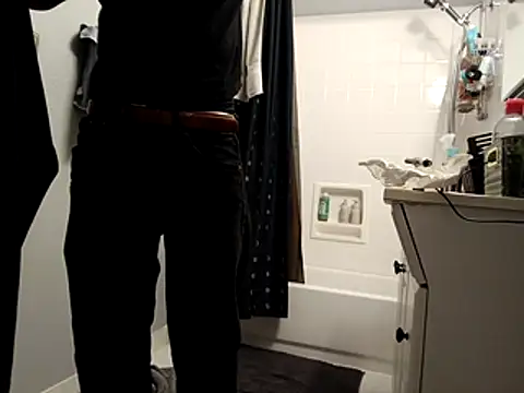 Snapshot of DevinToore chatting on October 2025 05:17:01 AM DevinToore online show from October 2025 05:17:01 AM