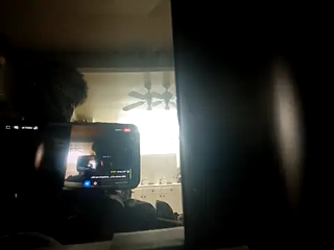 Snapshot of DevinToore chatting on November 2025 09:03:01 AM DevinToore online show from November 2025 09:03:01 AM