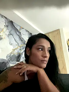 KatalinnaBrown online show from December 2025 11:37:01 AM