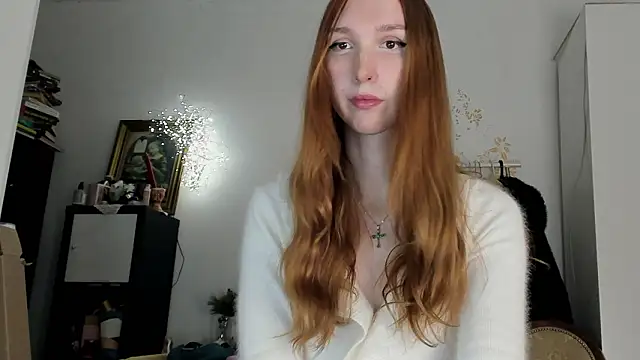 LisaIcon online show from February 2026 12:32:01 PM