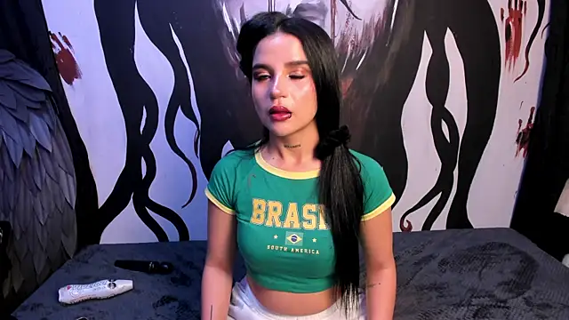 Snapshot of Kylie-fox chatting on December 2025 12:02:01 AM Kylie-fox online show from December 2025 12:02:01 AM