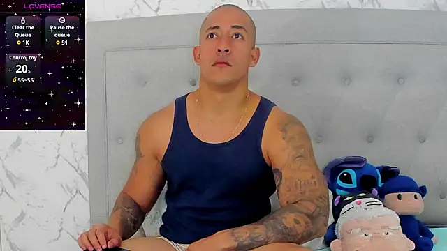 luigiferrara online show from March 2026 08:41:02 PM