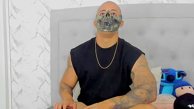 luigiferrara online show from October 2025 11:33:01 PM