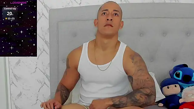 luigiferrara online show from February 2026 09:12:01 PM