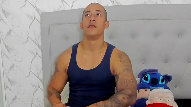 luigiferrara online show from February 2026 09:24:02 PM