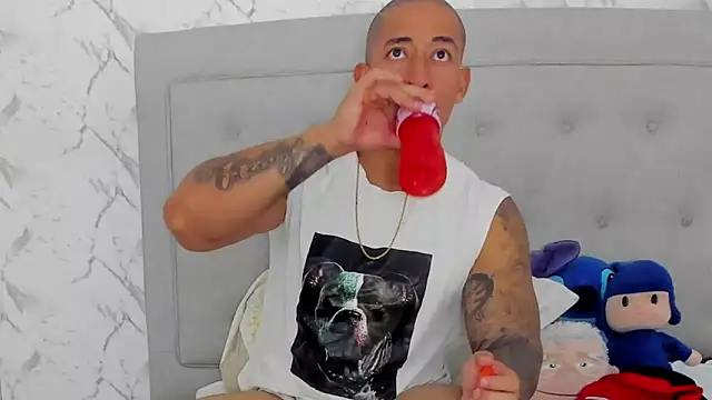 luigiferrara online show from February 2026 08:28:02 PM