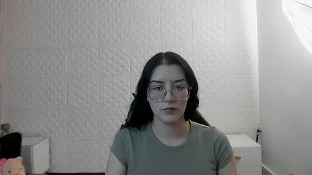 Violetaa diazz online show from June 2026 08:47:01 PM