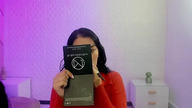 Violetaa diazz online show from March 2026 09:14:01 PM