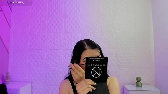 Violetaa diazz online show from March 2026 09:16:01 PM