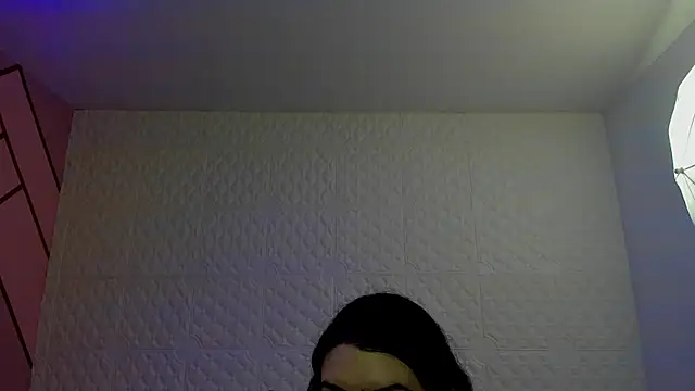 Snapshot of Violetaa_diazz chatting on October 2025 09:11:02 PM Violetaa diazz online show from October 2025 09:11:02 PM