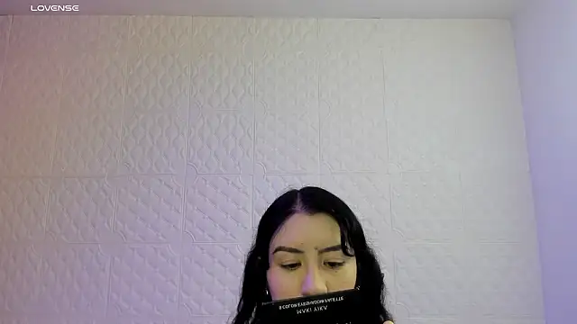 Snapshot of Violetaa_diazz chatting on February 2026 09:12:01 PM Violetaa diazz online show from February 2026 09:12:01 PM