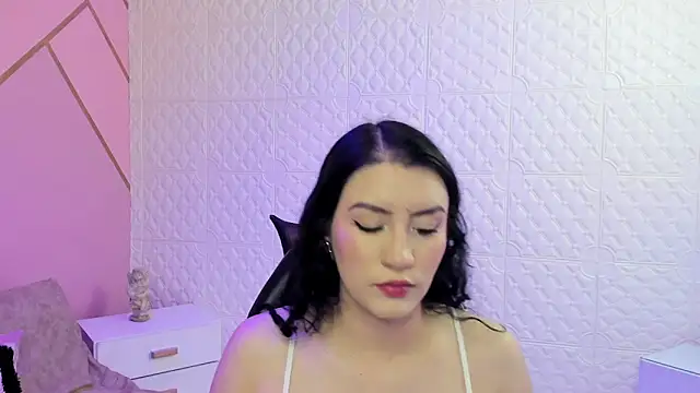 Snapshot of Violetaa_diazz chatting on November 2025 09:18:01 PM Violetaa diazz online show from November 2025 09:18:01 PM