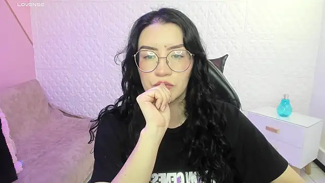 Violetaa diazz online show from September 2025 09:09:01 PM