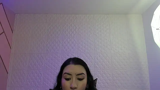 Snapshot of Violetaa_diazz chatting on November 2025 09:09:02 PM Violetaa diazz online show from November 2025 09:09:02 PM