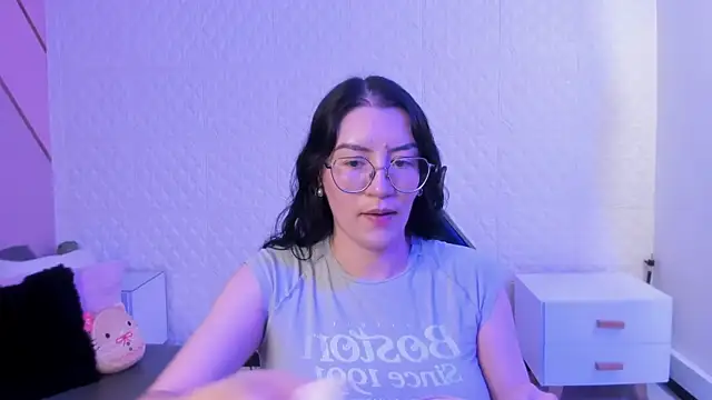 Violetaa diazz online show from July 2026 08:50:01 PM