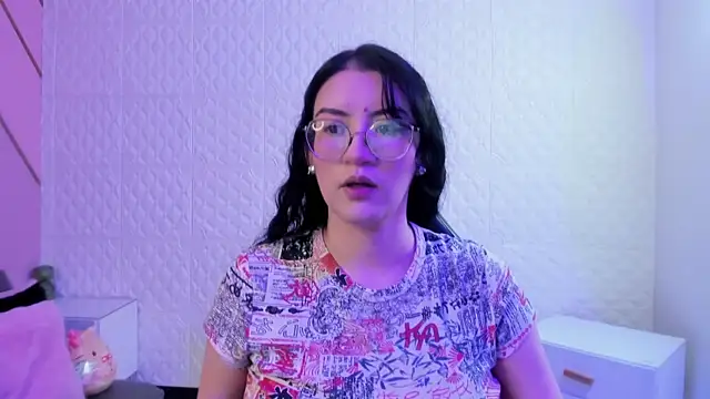 Violetaa diazz online show from June 2026 09:09:02 PM