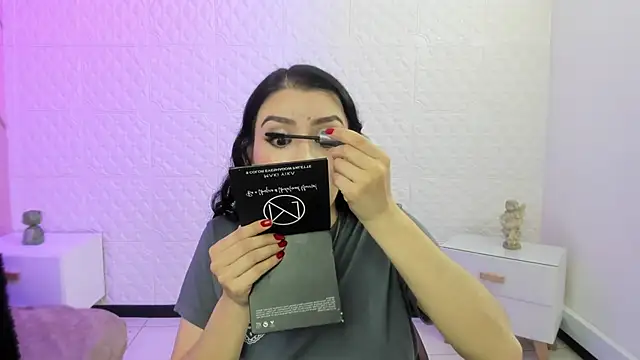 Violetaa diazz online show from March 2026 09:10:02 PM