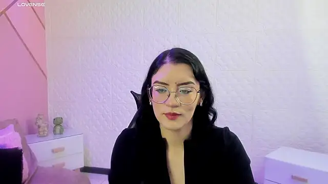 Snapshot of Violetaa_diazz chatting on February 2026 09:24:01 PM Violetaa diazz online show from February 2026 09:24:01 PM