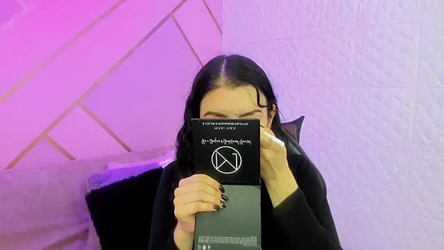 Snapshot of Violetaa_diazz chatting on February 2026 09:17:01 PM Violetaa diazz online show from February 2026 09:17:01 PM