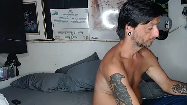 titclitcmndr online show from February 2025 12:05:01 AM