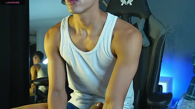 Snapshot of Busterspinter chatting on June 2026 01:10:02 AM Busterspinter online show from June 2026 01:10:02 AM