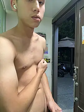 Benson18y online show from November 2025 06:33:01 PM