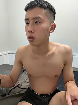 Benson18y online show from November 2025 04:34:02 AM